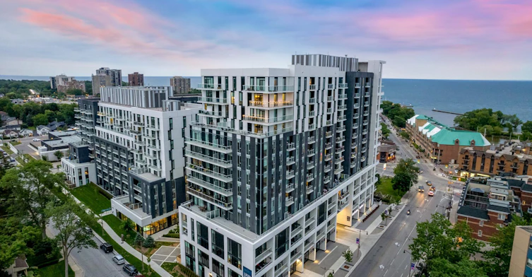 B0819-133 Bronte Road, Oakville, ON, L6L 0H2 - 2