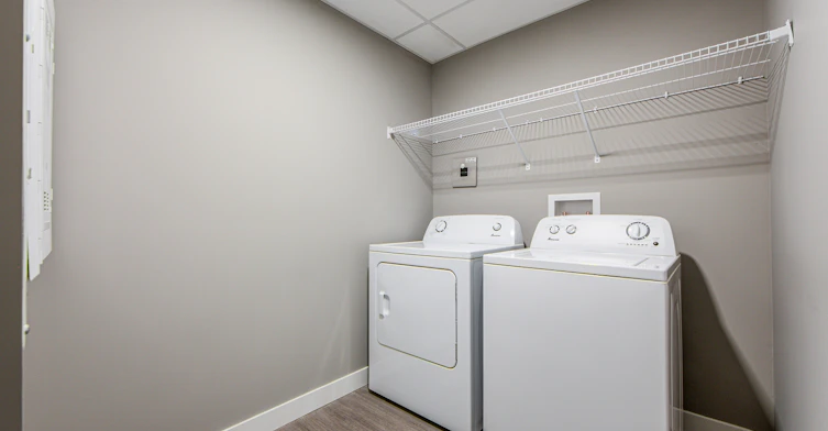 8675-203-8607 Mchugh Street, Windsor, ON, N8S 0B2 - 16