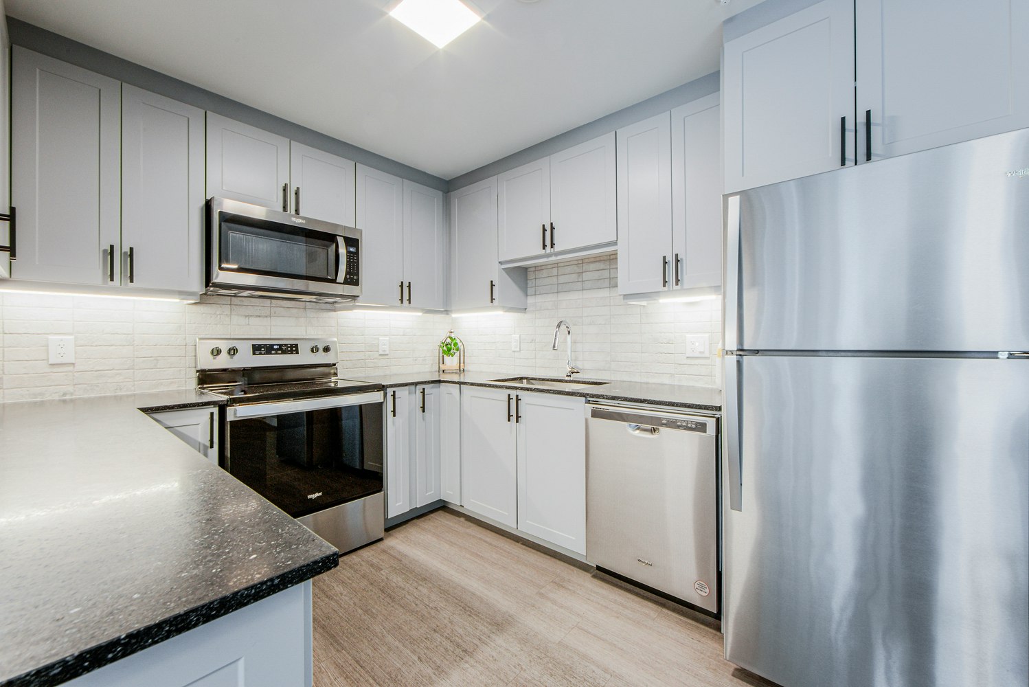 8675-404-8607 Mchugh Street, Windsor, ON, N8S 0B2 - 4