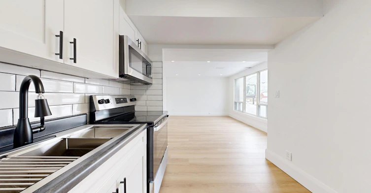 1252 Davenport Road, Toronto, ON, M6H 2G9 - 2