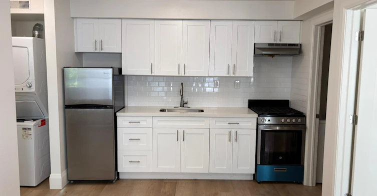 1252 Davenport Road, Toronto, ON, M6H 2G9