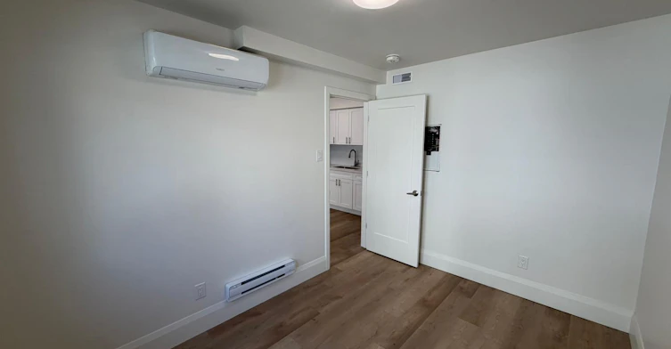 1252 Davenport Road, Toronto, ON, M6H 2G9 - 5