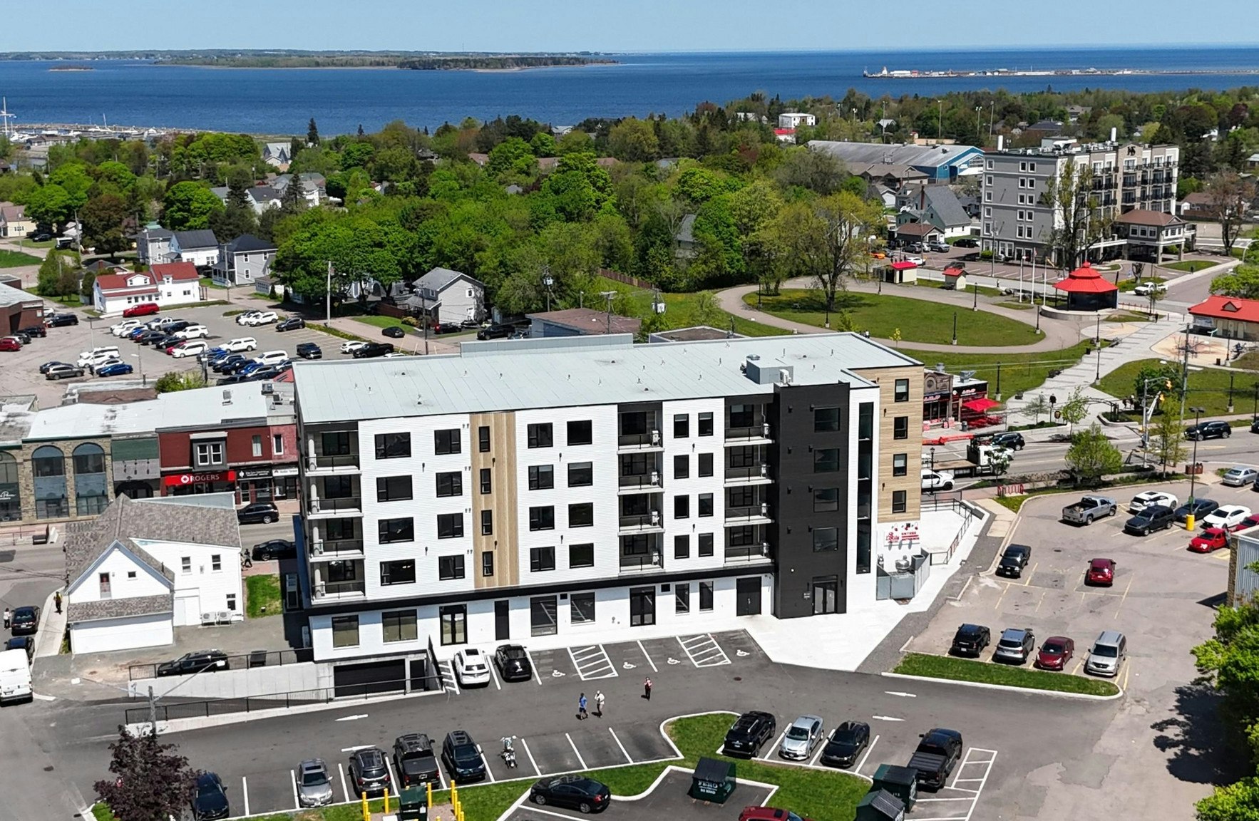 207-353 Main Street, Shediac, NB, E4P 2A5 - 2