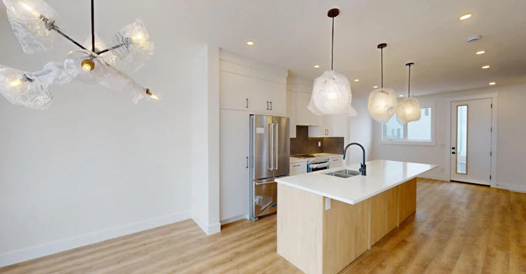 2202 35 Street Southwest, Calgary, AB, T3E 2X8 - 5