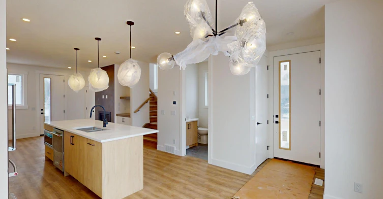2202 35 Street Southwest, Calgary, AB, T3E 2X8 - 8
