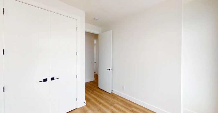 2202 35 Street Southwest, Calgary, AB, T3E 2X8 - 16