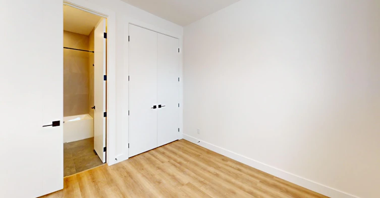2202 35 Street Southwest, Calgary, AB, T3E 2X8 - 13