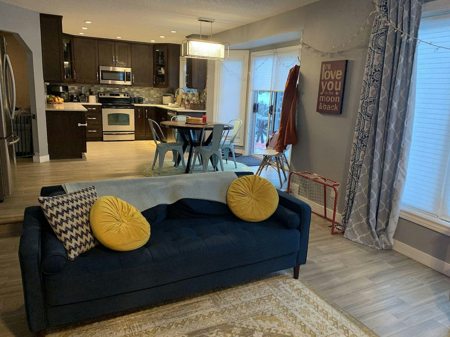 101 Sidon Crescent Southwest, Calgary, AB, T3H 2C5 - 6