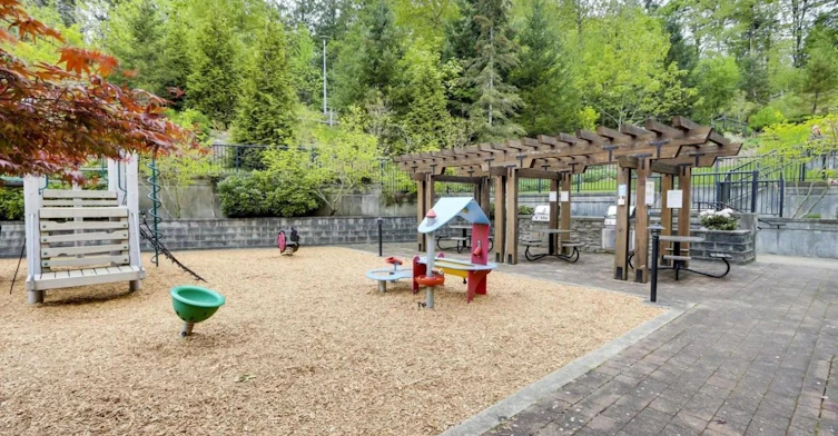407-7478 Byrnepark Walk, Burnaby, BC, V3N 0B5 - 20
