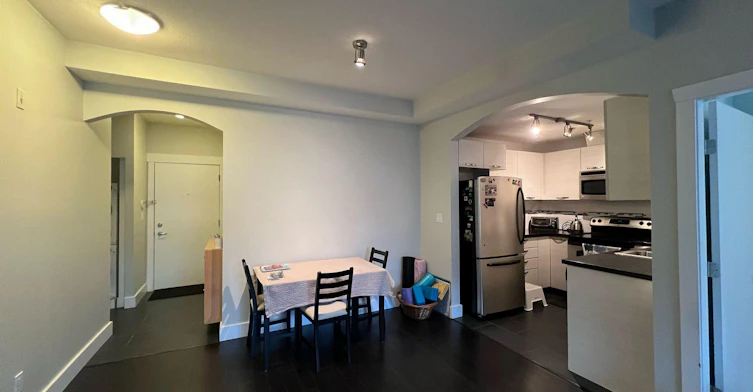 407-7478 Byrnepark Walk, Burnaby, BC, V3N 0B5 - 5