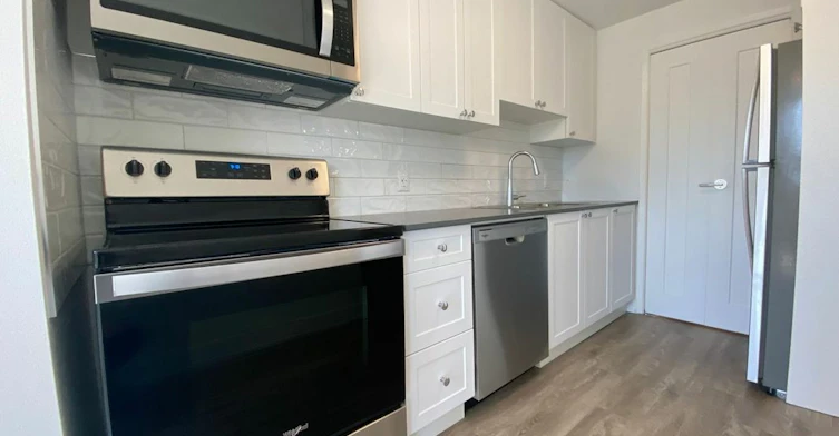 124-210-124 Christopher Drive, Cambridge, ON, N1R 4R3
