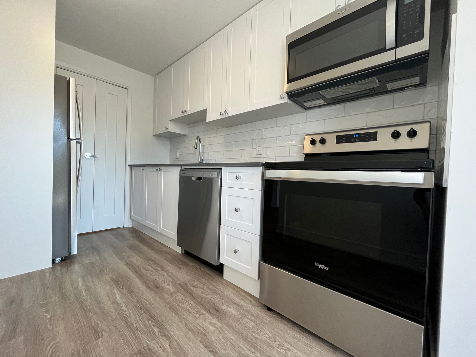 215-110-139 Christopher Drive, Cambridge, ON, N1R 6V9