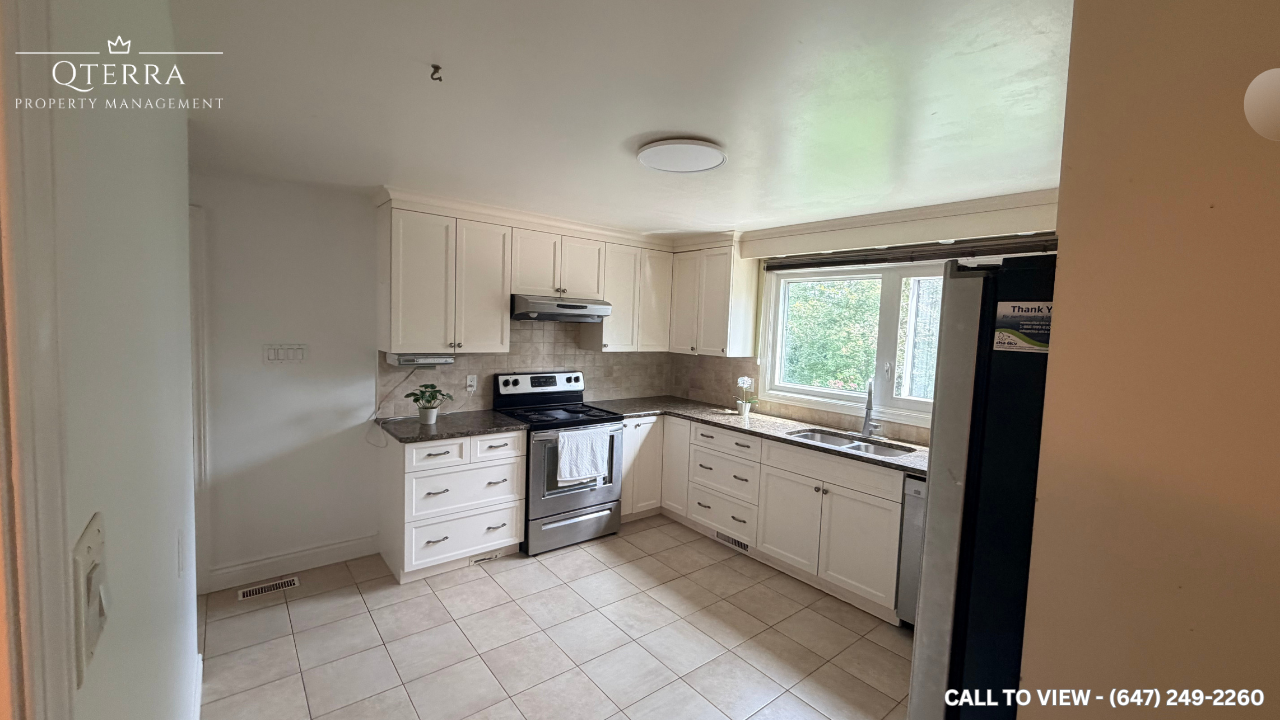 98-98 Canter Boulevard, Ottawa, ON, K2G 2M7 - 2