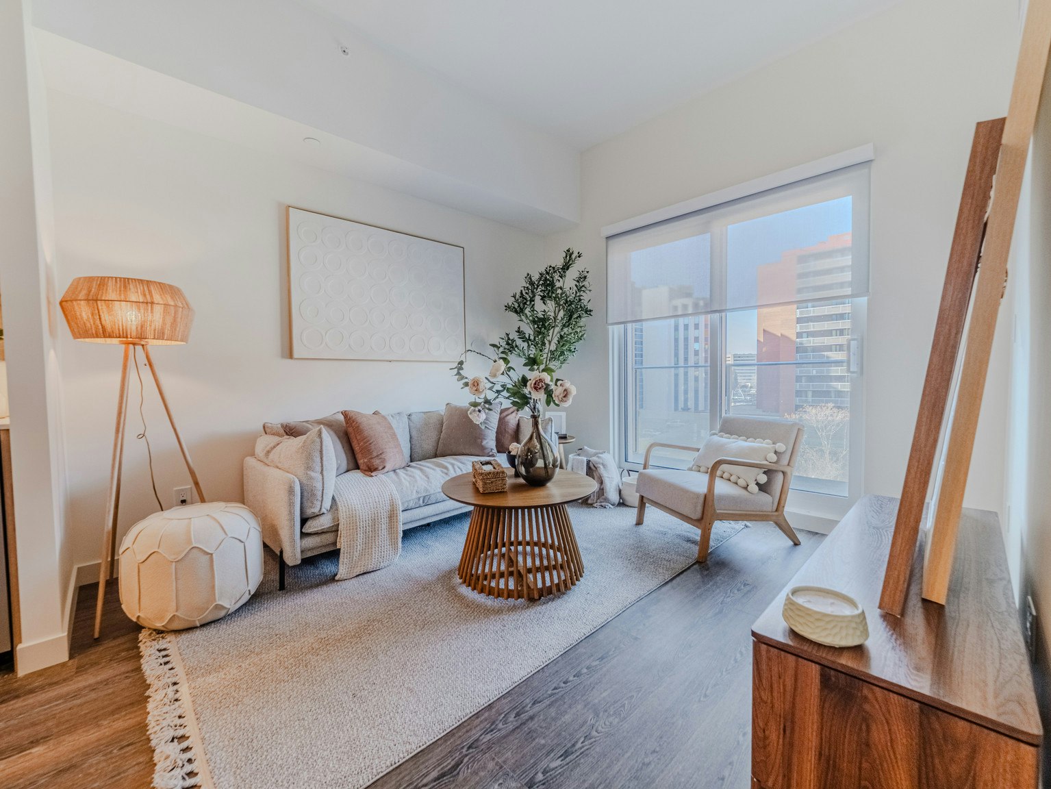 10135 108 Street NW, Edmonton, AB, T5J 1L1