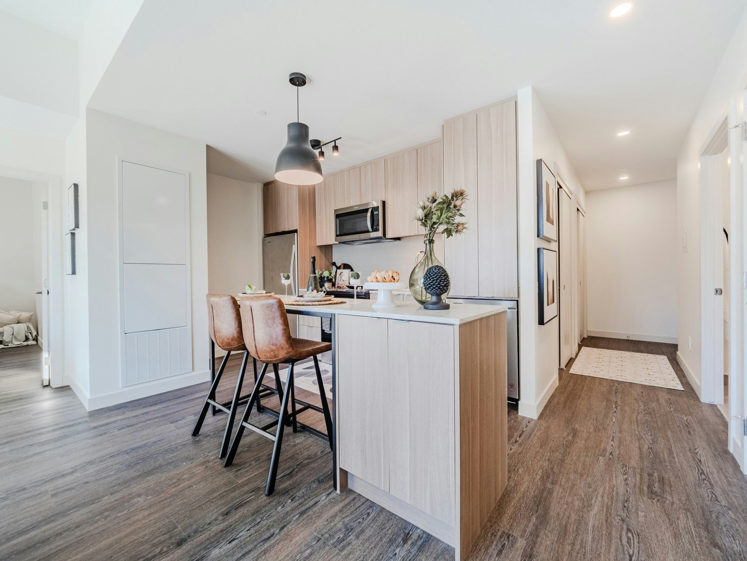 10135 108 Street NW, Edmonton, AB, T5J 1L1 - 44