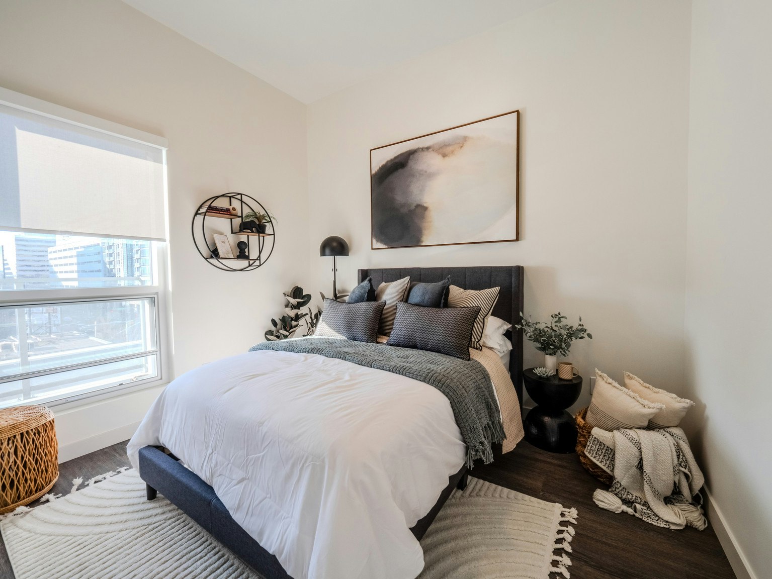 10135 108 Street NW, Edmonton, AB, T5J 1L1 - 56