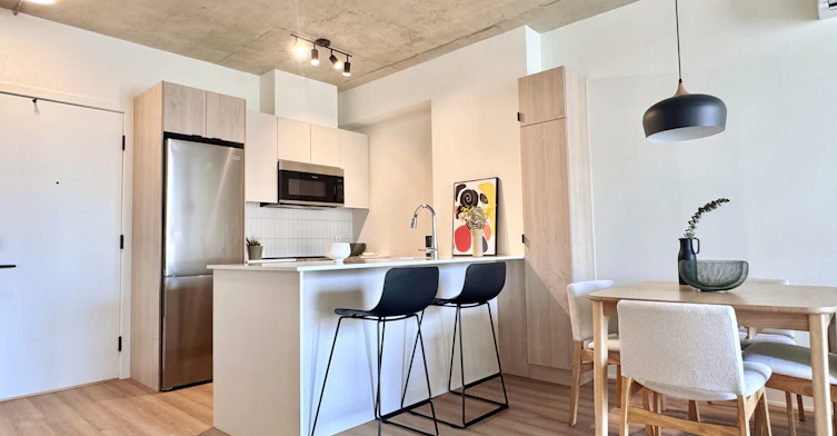 9450 Meilleur Rue, Montréal, QC, H2N 0E5 - 24