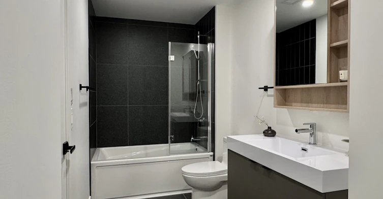 9450 Meilleur Rue, Montréal, QC, H2N 0E5 - 44