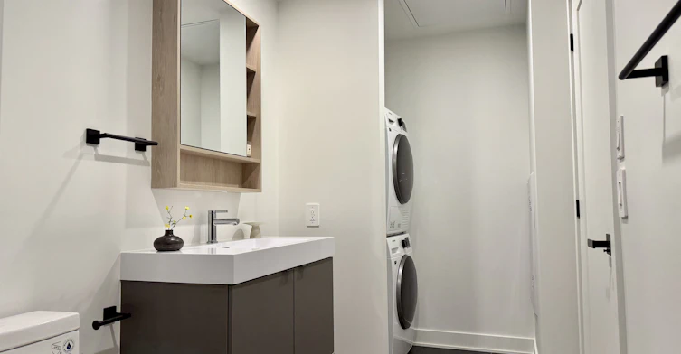 9450 Meilleur Rue, Montréal, QC, H2N 0E5 - 55