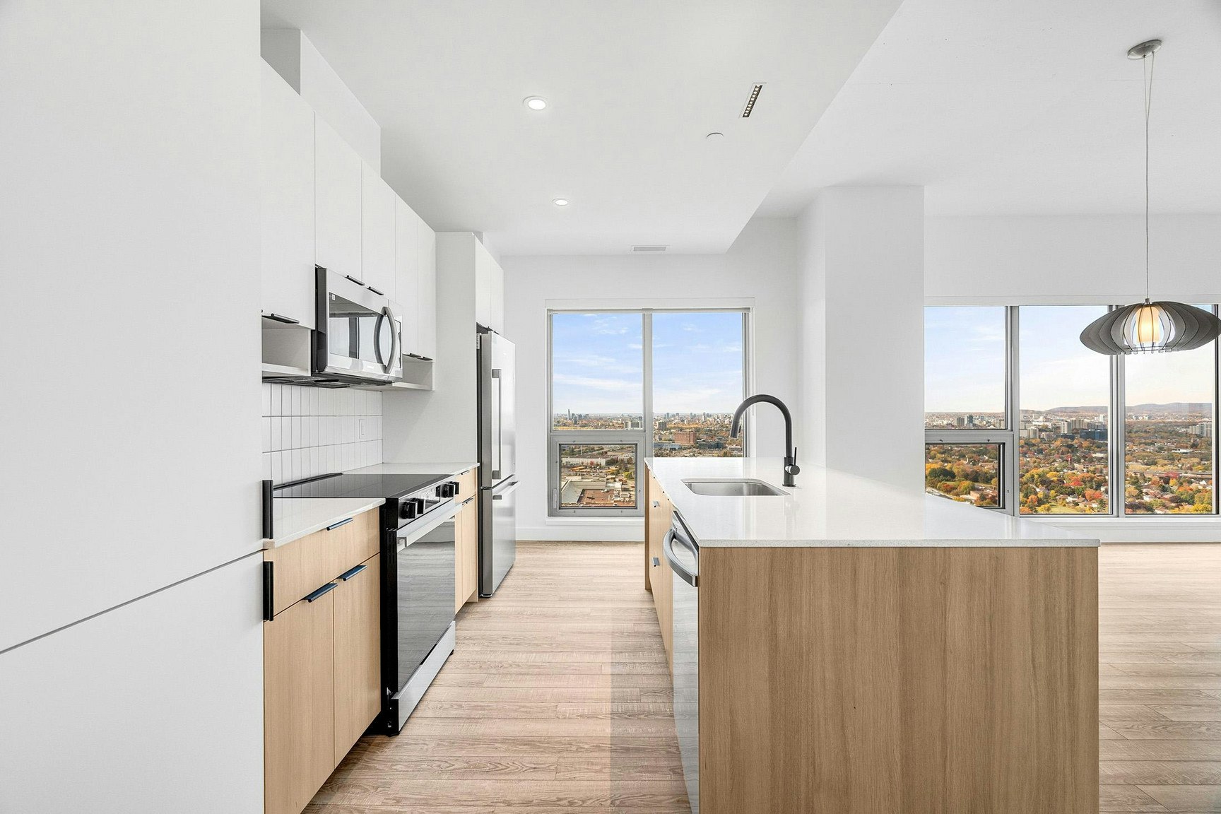 503-1250 Cummings Avenue, Ottawa, ON, K1J 0E1