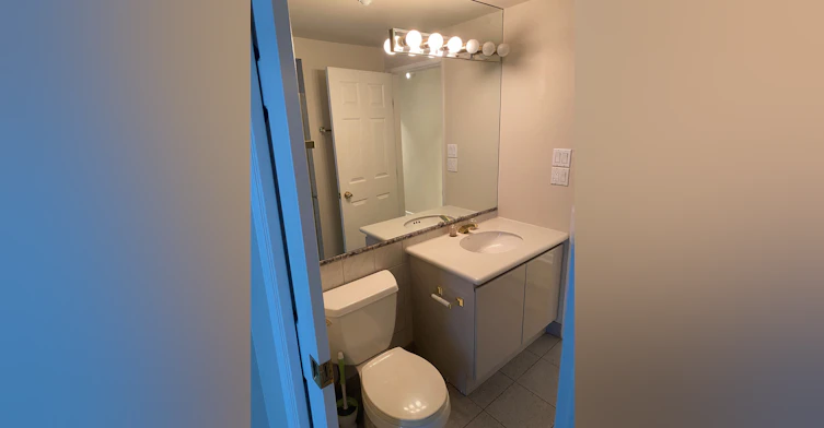 909 Burrard Street, Vancouver, BC, V6Z 2N2 - 7