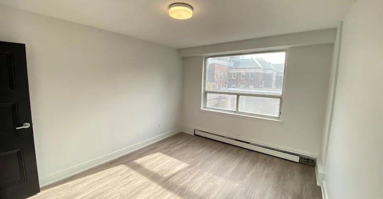 0102-66 Spadina Road, Toronto, ON, M5R 2T4 - 3