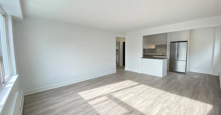 0102-66 Spadina Road, Toronto, ON, M5R 2T4 - 4