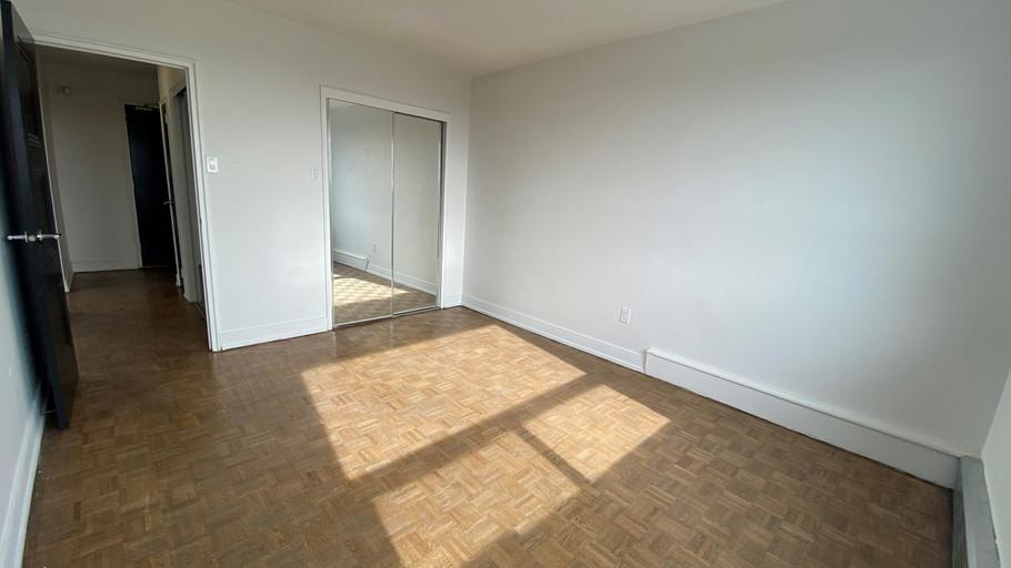 0906-66 Spadina Road, Toronto, ON, M5R 2T4 - 5