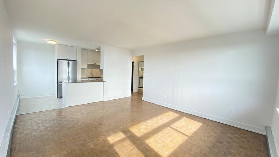 0906-66 Spadina Road, Toronto, ON, M5R 2T4 - 9