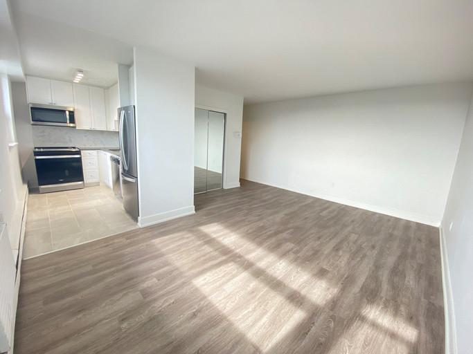 0906-66 Spadina Road, Toronto, ON, M5R 2T4 - 12