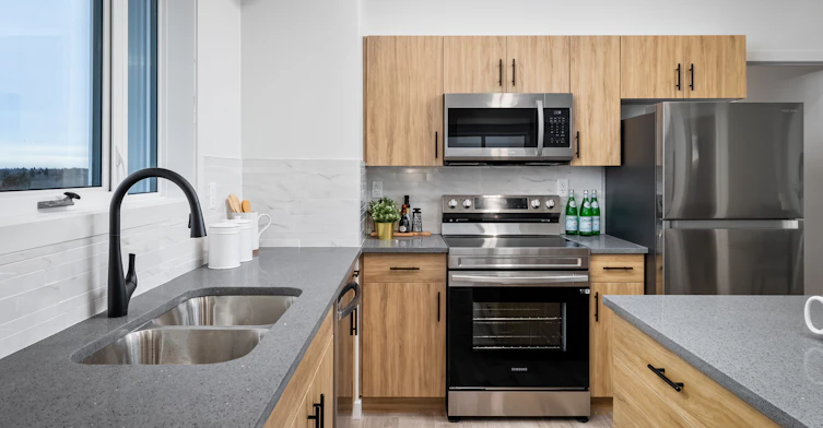 9502 86 Street Northwest, Edmonton, AB, T6C 3E9 - 9