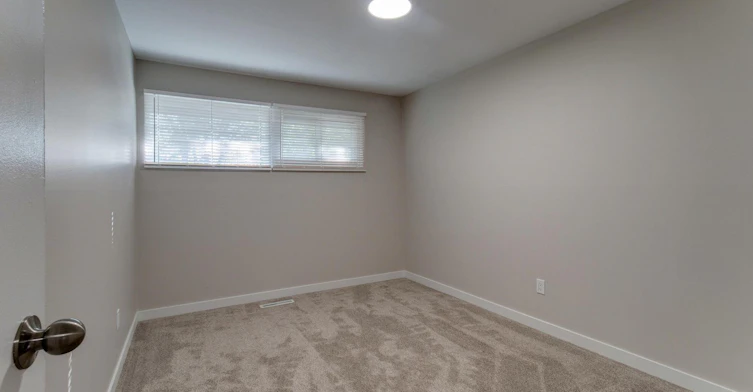 20-3-6621 96 Street Northwest, Edmonton, AB, T6E 3H1 - 12