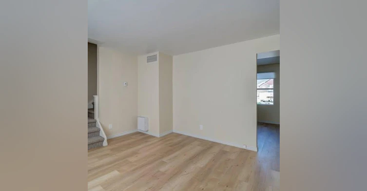 20-4-6621 96 Street Northwest, Edmonton, AB, T6E 3H1 - 3