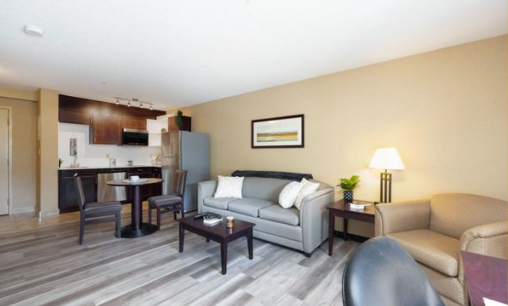 10300 Franklin Avenue, Fort Mcmurray, AB, T9H 0A5 - 5