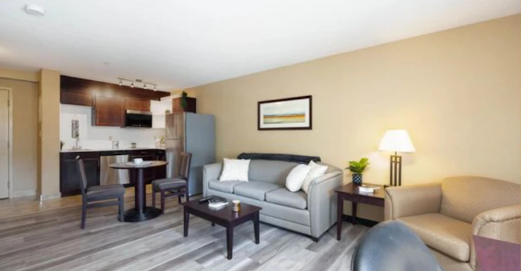 10300 Franklin Avenue, Fort Mcmurray, AB, T9H 0A5 - 5