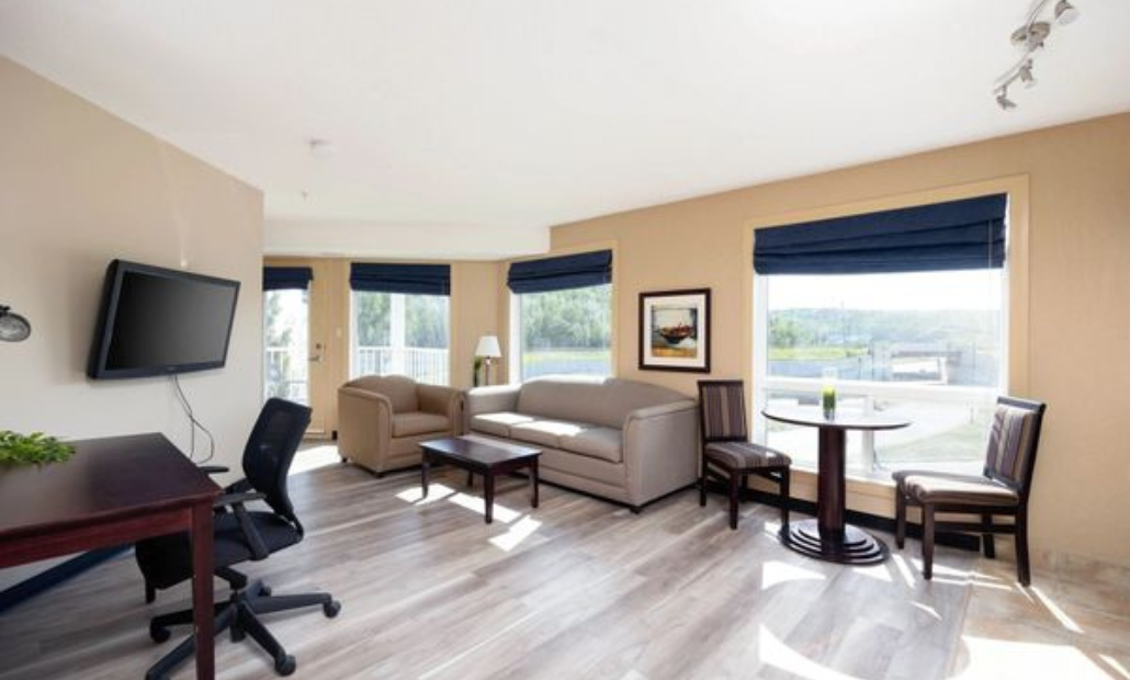 10300 Franklin Avenue, Fort Mcmurray, AB, T9H 0A5 - 3