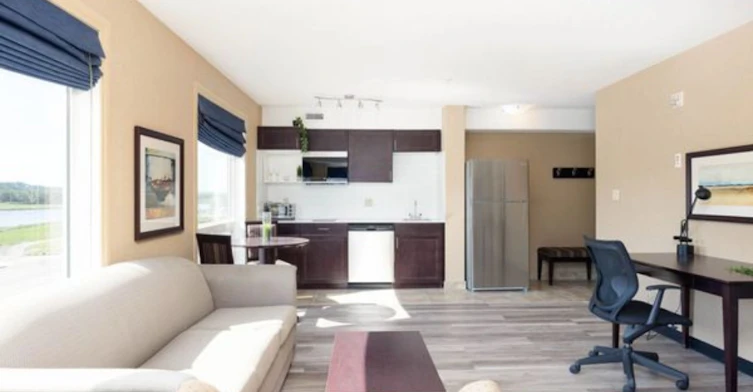 10300 Franklin Avenue, Fort Mcmurray, AB, T9H 0A5 - 6