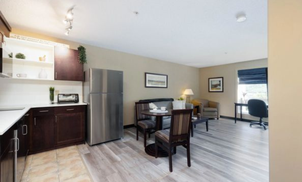 10300 Franklin Avenue, Fort Mcmurray, AB, T9H 0A5 - 9