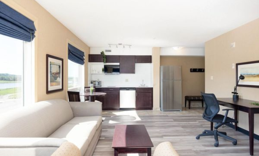 10300 Franklin Avenue, Fort Mcmurray, AB, T9H 0A5 - 6