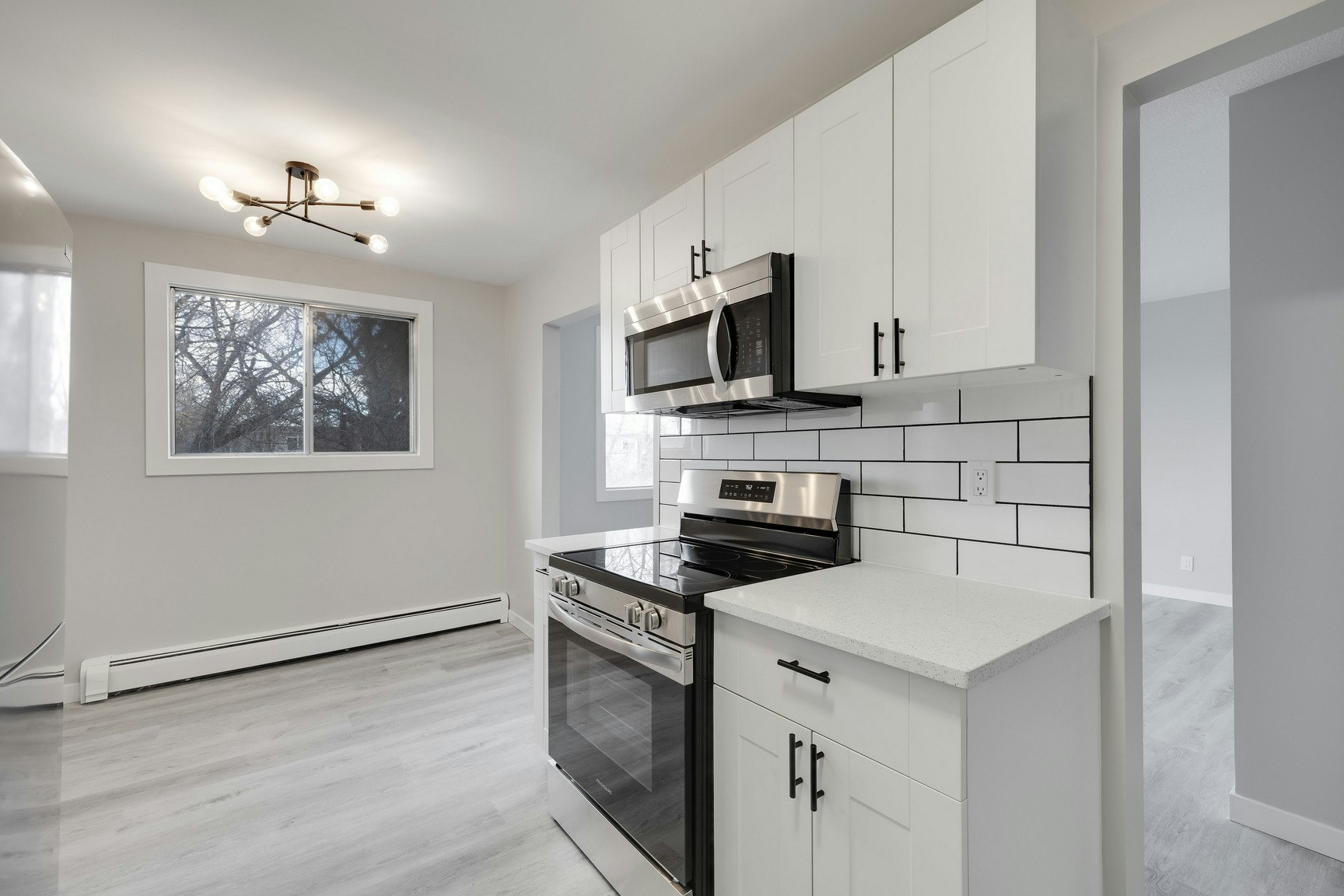 11935 102 Street Northwest, Edmonton, AB, T5G 2G5 - 8