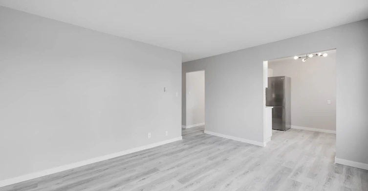 11935 102 Street Northwest, Edmonton, AB, T5G 2G5 - 11