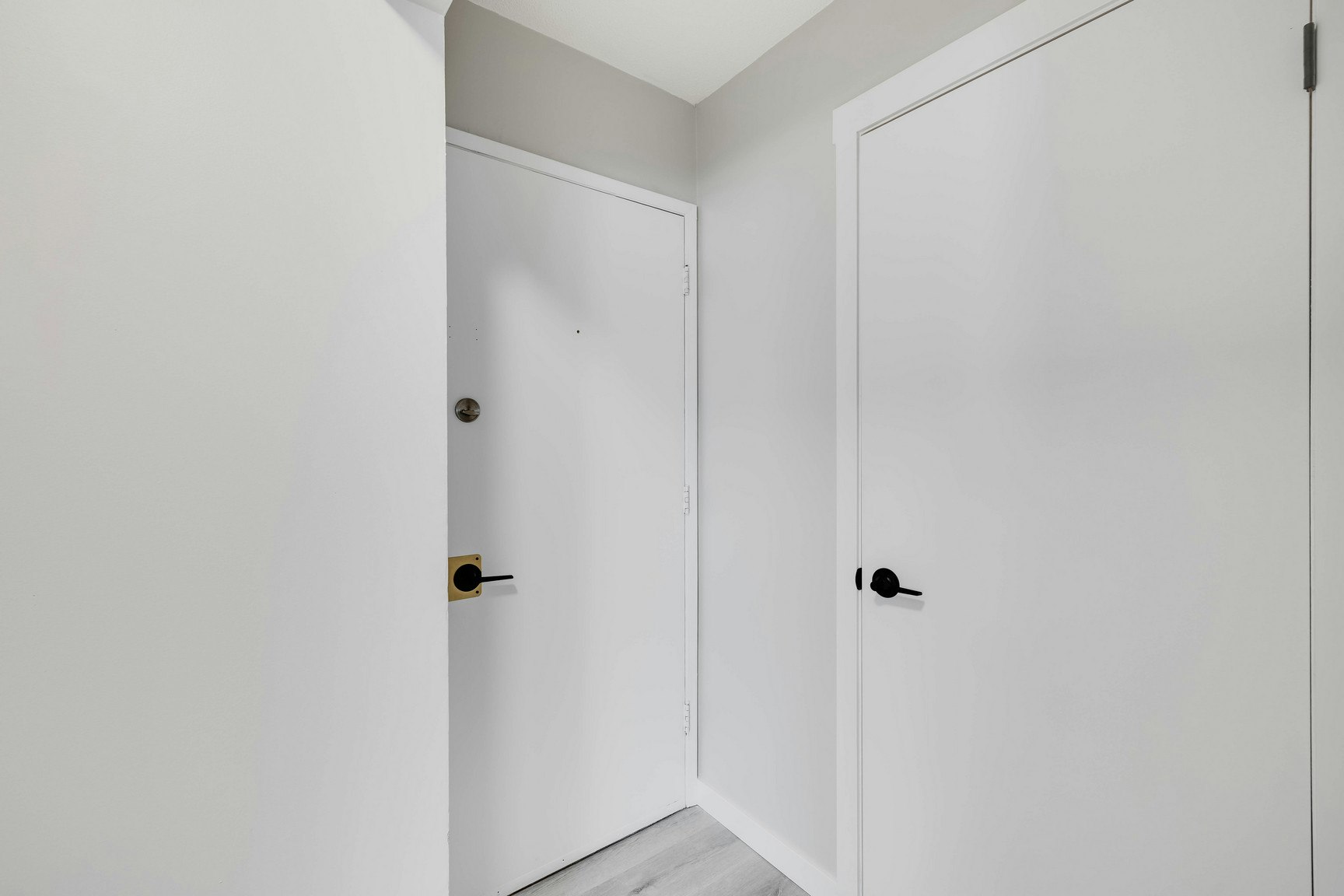 11935 102 Street Northwest, Edmonton, AB, T5G 2G5 - 13