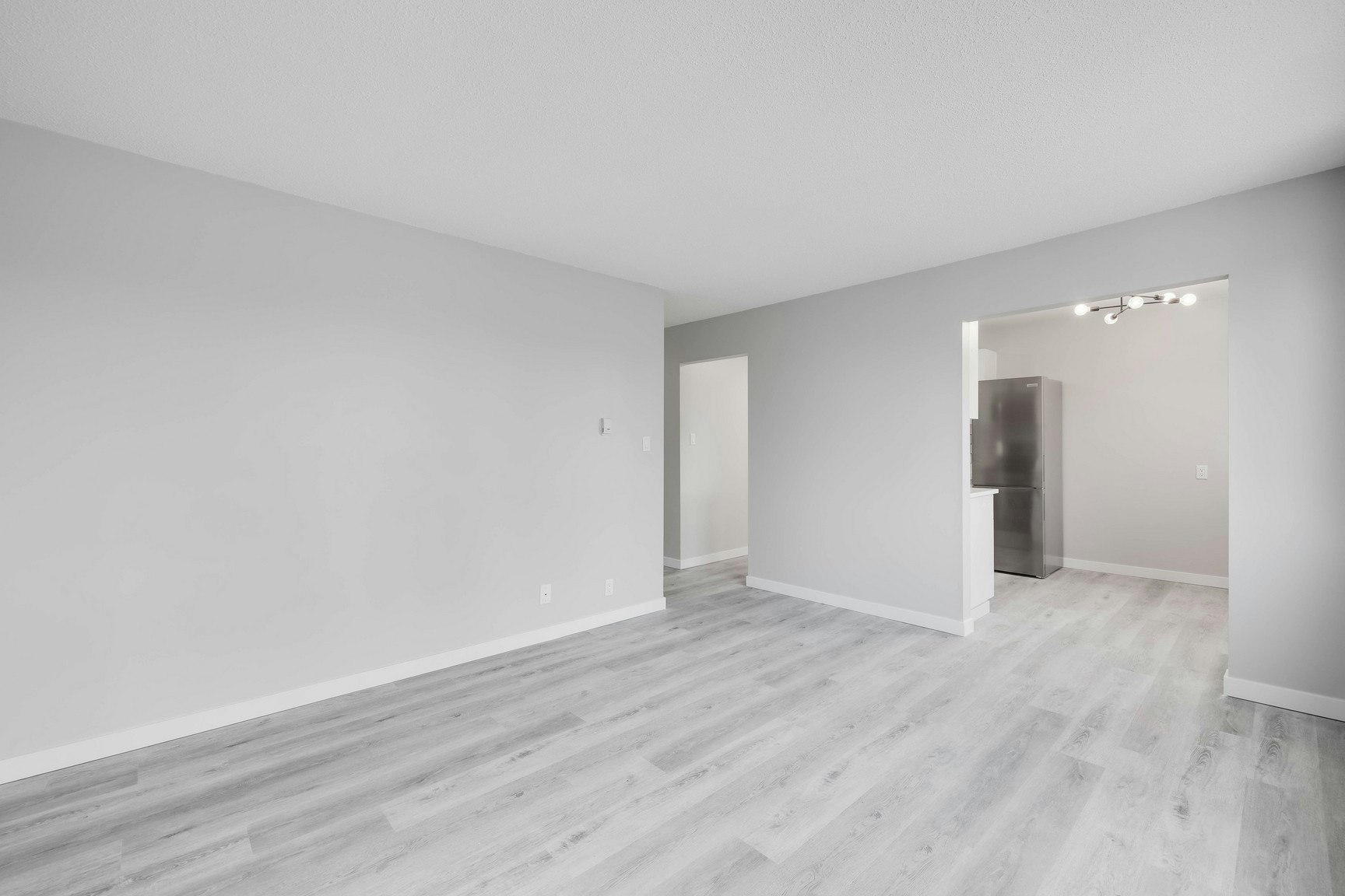 11935 102 Street Northwest, Edmonton, AB, T5G 2G5 - 11