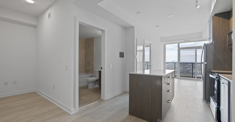 608-2782 Barton Street East, Hamilton, ON, L8E 2J8 - 3