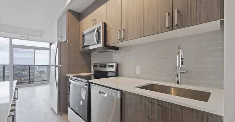 608-2782 Barton Street East, Hamilton, ON, L8E 2J8 - 7