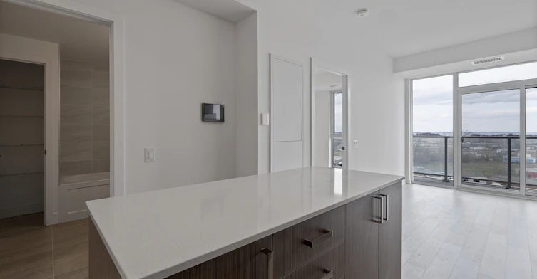 608-2782 Barton Street East, Hamilton, ON, L8E 2J8 - 10