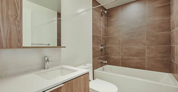 223 Redpath Avenue, Toronto, ON, M4P 0E8 - 20