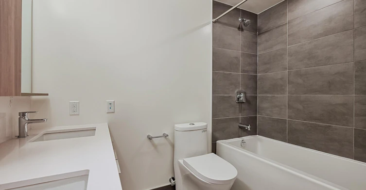 223 Redpath Avenue, Toronto, ON, M4P 0E8 - 21