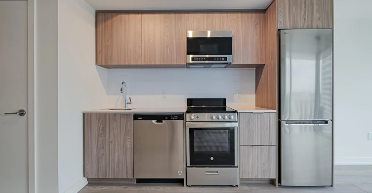 223 Redpath Avenue, Toronto, ON, M4P 0E8 - 8