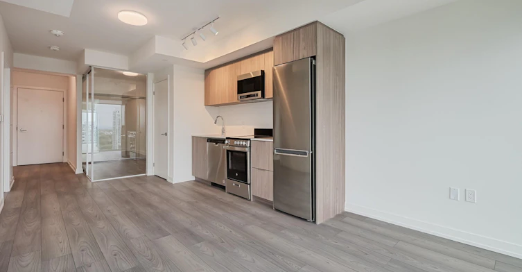 223 Redpath Avenue, Toronto, ON, M4P 0E8 - 10